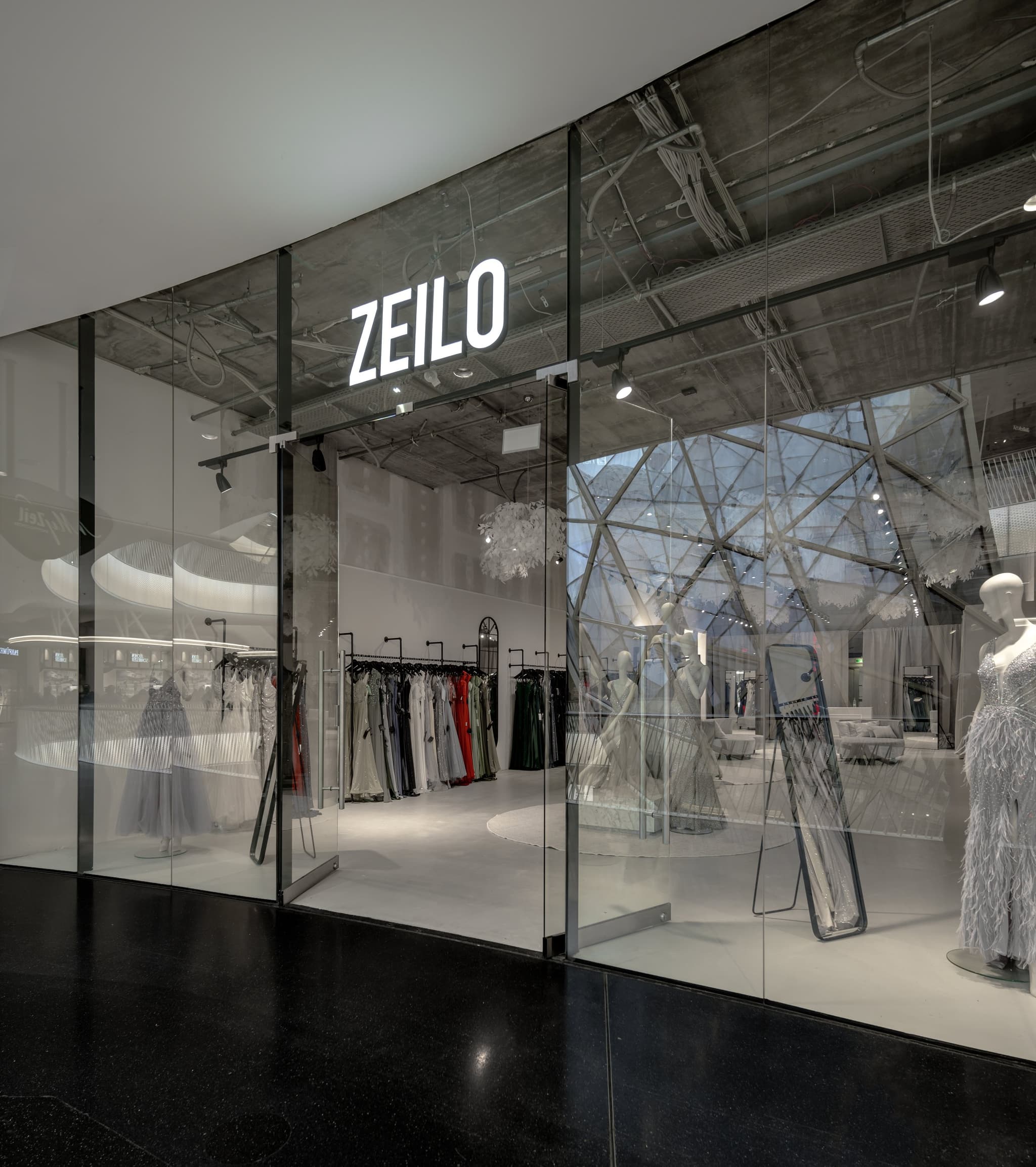ZEILO Boutique Frankfurt MyZeil — Store-Interieur
